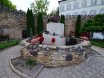 P1466572