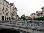 P1266497