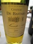 Chateau De Bastard 2004

APPELLATION : Sauternes

GRAPE : 90%Semillon, 10% Sauvignon Blanc , Muscadelle

REMARKS :Floral nose with peach, dried fig and honey. Easy and soft on palate.