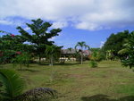 KALIPAYAN RESORT的花園.泳池