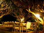 Quo Vadis Resort的海邊餐廳