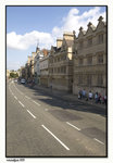 06 進入 Oxford 市中心的一條主要道路.