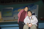 2004年傷殘人士澳運會室內硬地滾球金牌得主劉恩賜母子合照