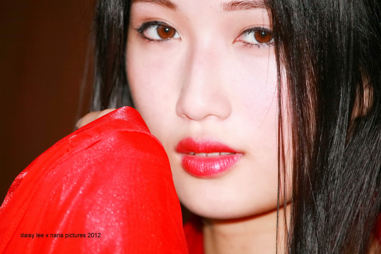 Daisy Lee's Folder 7 photo sharing network