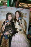 19122008_Samsung Roadshow@Mongkok_Debby and Fion00011