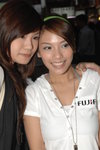 27102007_Fujifilm Z10(fd) Roadshow_Elaine and her friend00001