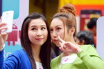 02032014_Moto G Roadshow@Mongkok_Group of Girls00042