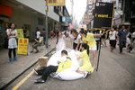 02082009_Yellow Pages Roadshow@Mongkok_Sin and Humster and Staff00003