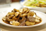 蒜香爆蘑菇牛肉粒