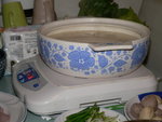 一月八日天氣寒冷,最好吃火煱:湯底是豆腐魚湯