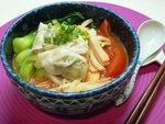 P1100425-餃子雞肉蕃茄魚湯米線
