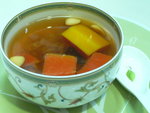 P1110819~十一月九日,秋風起,吃個冰糖南杏木瓜雪耳紅棗糖水,滋潤又暖胃