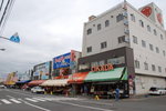 早餐過後便驅車到-埸外市場