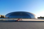 DSC_8695-外&#22260;&#24212;由水池包&#22260;，因&#24403;天正值清洁日，所以池面干涸
