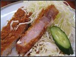 我食剩兩件, 真係好飽, 她們三人都可以食清, 我真係沒有本事~~ 沒有人幫我食埋佢, 真浪費 >_