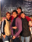 前面都係我中學同學，後面呀旗就係我同事啦~