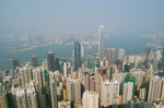 何時才可在完全沒有煙霞的天空下欣賞香港？