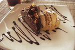 這個Daily Dessert是Chocalate fudge brownie served with vanilla ice-cream，極度極度好吃……真的，真的很好吃﹗(約港幣44元)