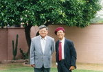 1999    南加州     與學生楊丁丁（左）。