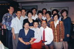1996       多倫多學生們為譚老師舉行結婚九週年慶祝.('65屆學生組)