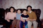 周寧國的全家福.