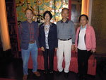 2011年的李念芸和夫婿(中間二人).
