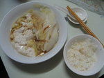 這一餐很白：白飯、大白菜、白色粟米、豆腐!...哈哈~加了點豉油已很好吃!