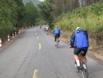 轉入省道x384，路靚、車少、空氣好