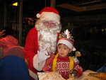 與聖誕老人合照(2)
 - 沙田萬豪酒店