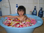 泡花瓣浴(2)
15/05/2007