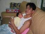 爸爸抱住睡(1)
03/08/2004