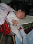 坐坐下就睡著(2)
02/02/2005