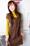 3-2-5330 毛織連衣裙(咖啡色) 質料: 毛織 肩闊34cm 胸闊88cm 衣長75cm 售價$79