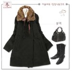 3418-毛毛領爆款大衣 (黑) 面料：混合羊毛 M/L二碼 M:肩闊38cm 胸闊90cm 衣長82cm 袖長58cm L:肩闊40cm 胸闊92cm 衣長82cm 袖長59cm 售$145