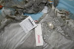 灰色吊帶(襟花可拆)a$180