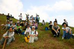 接近大帽之巔（4）
KFBGTreePlanting22Jul06_020