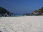到達了Raya Island 啦! 水清沙幼, 正!