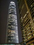 IFC近睇靚,但山頂遠望破壞晒成個香港夜景