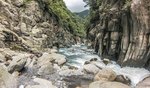 說的是台灣南澳居住有關於泰雅送人的故事,河流是主要命脈,由河流開始以河流終結