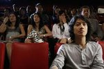 故事本身比較奇特,而特效過多我不大喜歡,恐怖片加上故弄玄虛的手法更像有點在看韓式恐怖片的感覺,節奏比較慢而沉悶