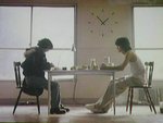 很後生的淺野,果真非常獨特,白色而空洞的爛屋相對全片著住白色背心目光空洞的殺手