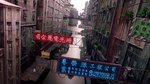 因此片有很多不同的element在內,印象中應該是看過第一部這麼多哲理的科幻片(2001應該也是,但感覺上此片所處的位置更能令人明白當中的渴求),關於未來但又回流到生物最根源部份,高科技中夾雜舊香港(很懷念)
