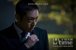 所以電影開始時,基本上不太知道故事要說些什麼做些什麼,巧合地,這故事的開始我們就和男主角一樣,胡裡胡塗身不由己的跟著事情發展,jpg