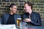 尾段還有Tom Hiddleston,究竟是為了什麼拍了這部簡單非常的日常短片呢,真神奇