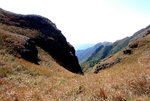 下次大家上鳳凰山, 大約 700m 時, 左面就會發現這個缺口, 可以小心欣賞這個奇地 - 南天門
