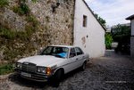 同 Dubrovnik 唔同, 街上好多都係舊款車