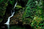 井底瀑