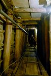 museum 內有條20米的tunnel,可想像當年的情況。