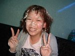 被人掉旦糕和淋香檳啦...