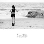 F1070032bw